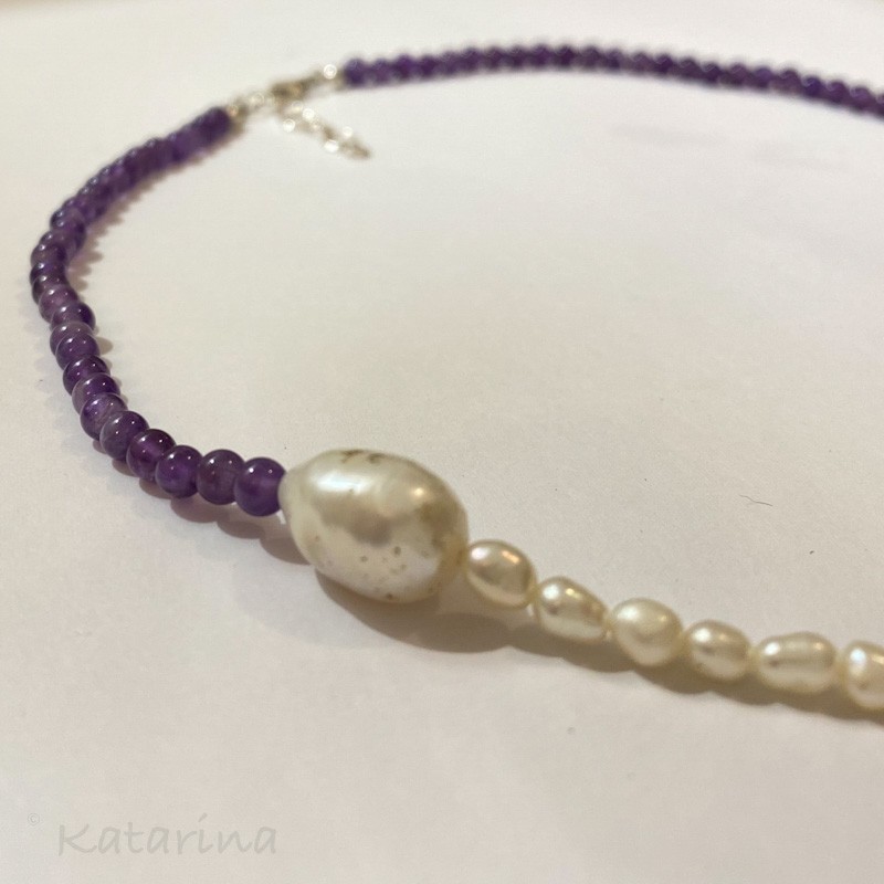 Pearl and amethyst necklace