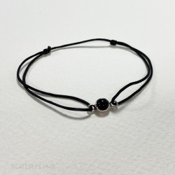 Silver bracelet with onyx