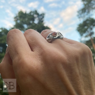 Srebrny pierścionek z kamieniem słonecznym