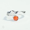 Srebrny pierścionek z koralem