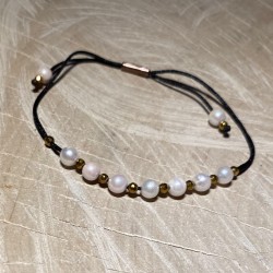 Pearl bracelet